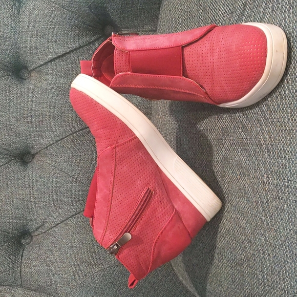 Journee Collection Pink Wedge Sneakers - Picture 2 of 5